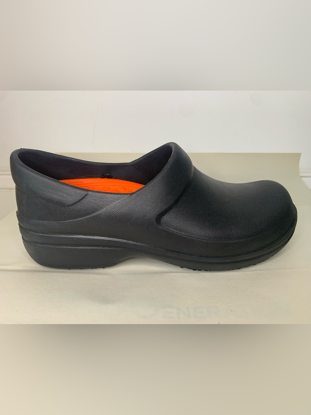 Crocs Neria Pro II LiteRide Work Clog. Black, size W8.